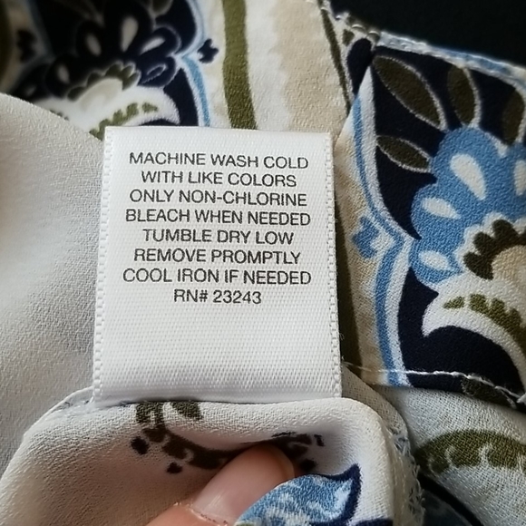 NY & Co women's blouse - Picture 4 of 4